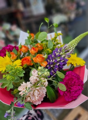 Seasonal Gift wrapped Bouquet   Hand tied