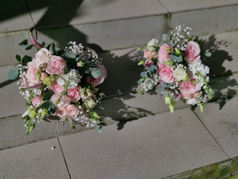Wedding To Go package   Your chosen colour palet