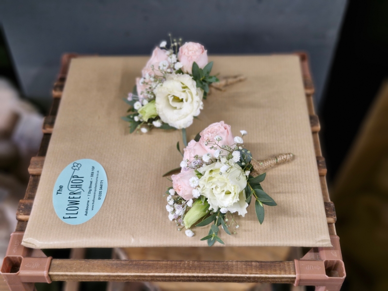 Wedding To Go package   Your chosen colour palet