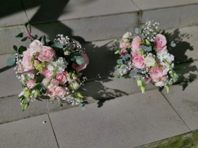 Wedding To Go package   Your chosen colour palet