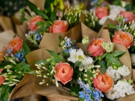 Weekend Flower Bunch Subscription
